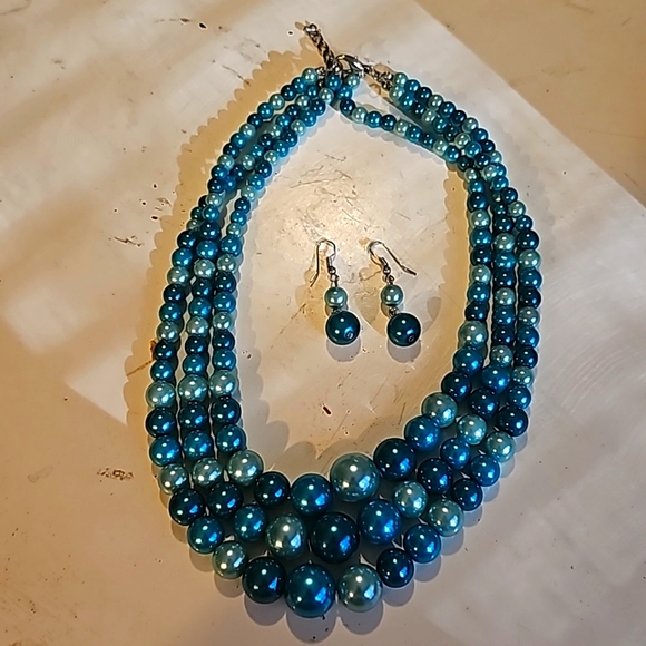 Chunky Turquoise Pearl Necklace & Earrings Set, Bridal Multi Strand Necklace - Picture 4 of 9